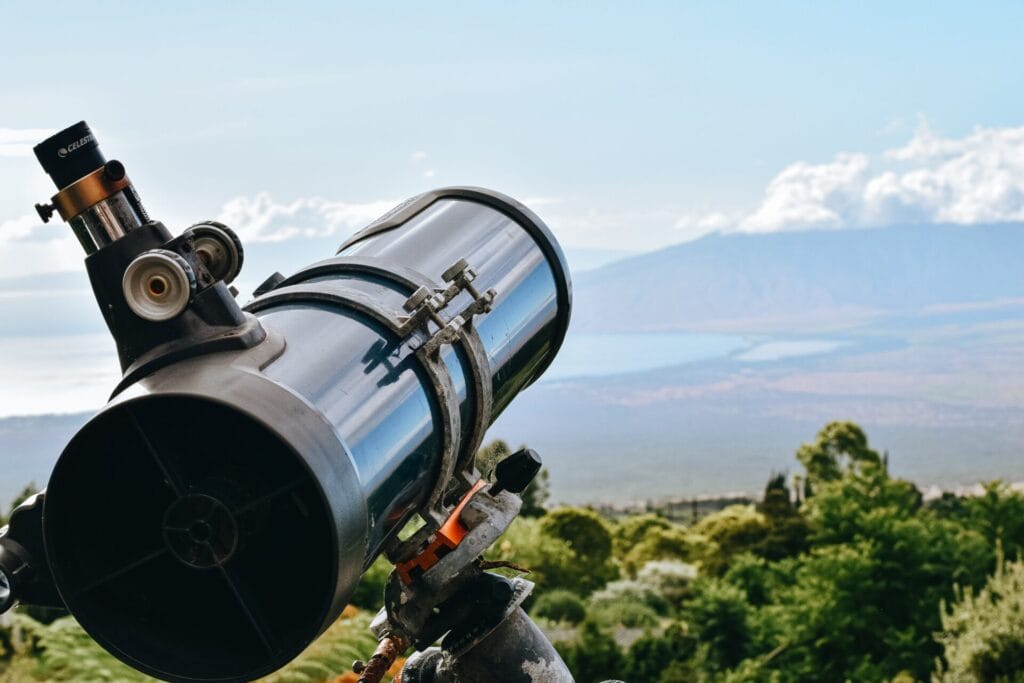 Exploring the wonders of the sky with a telescope