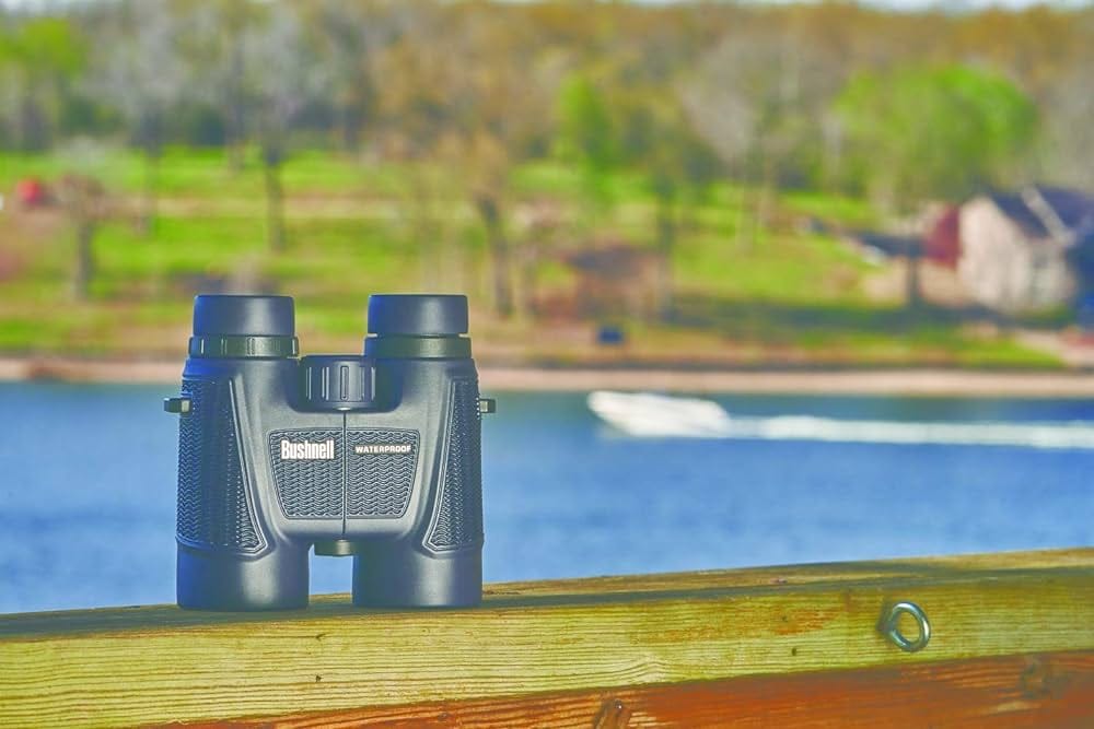 Uncovering hidden beauty with the powerful magnification of Bushnell H2O 10x42 Binoculars.
